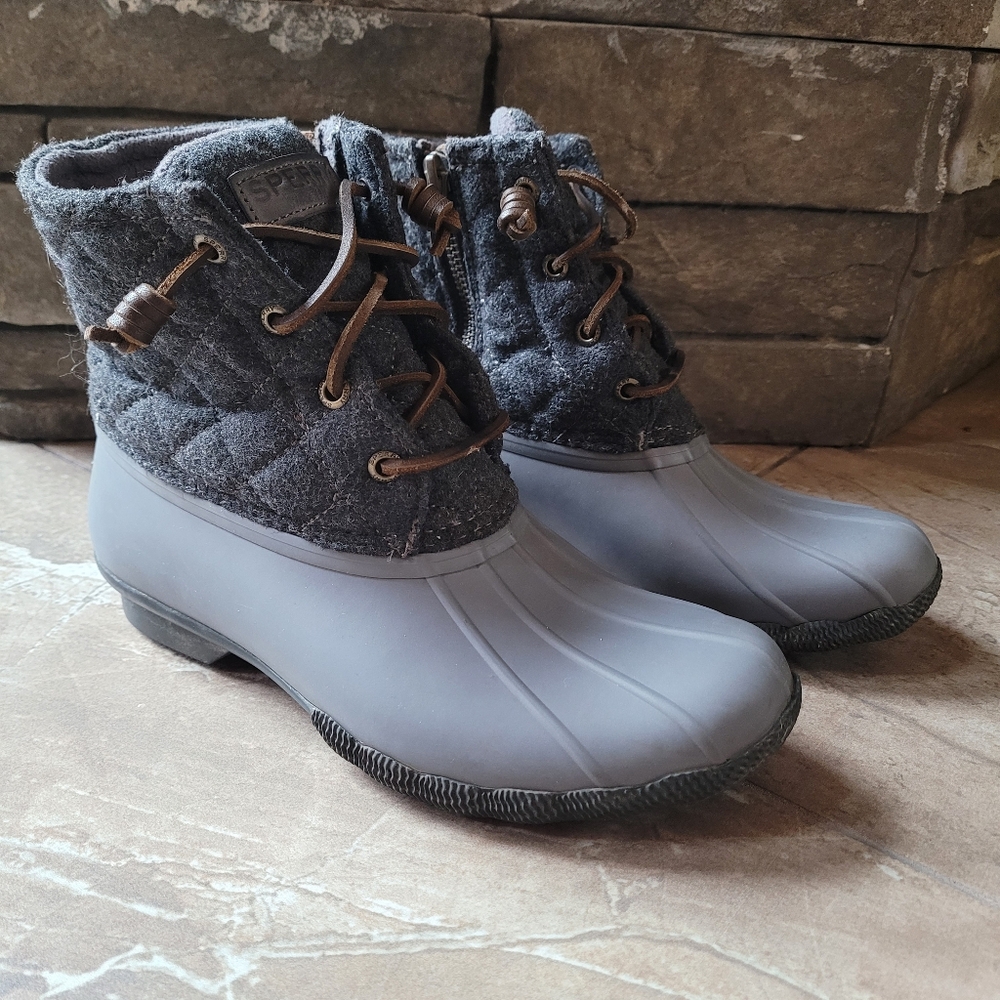 Sperry Top-Sider Women's Saltwater Quilted Rain Boot 6 Duck Rubber Waterproof
